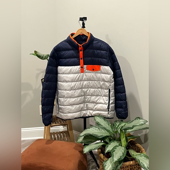 Eddie Bauer EB 650 Pullover - Picture 1 of 3